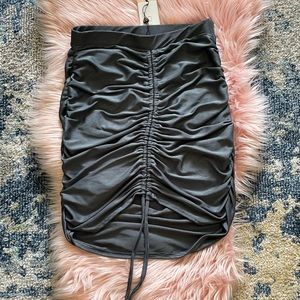 ‼️Ruched skirt‼️